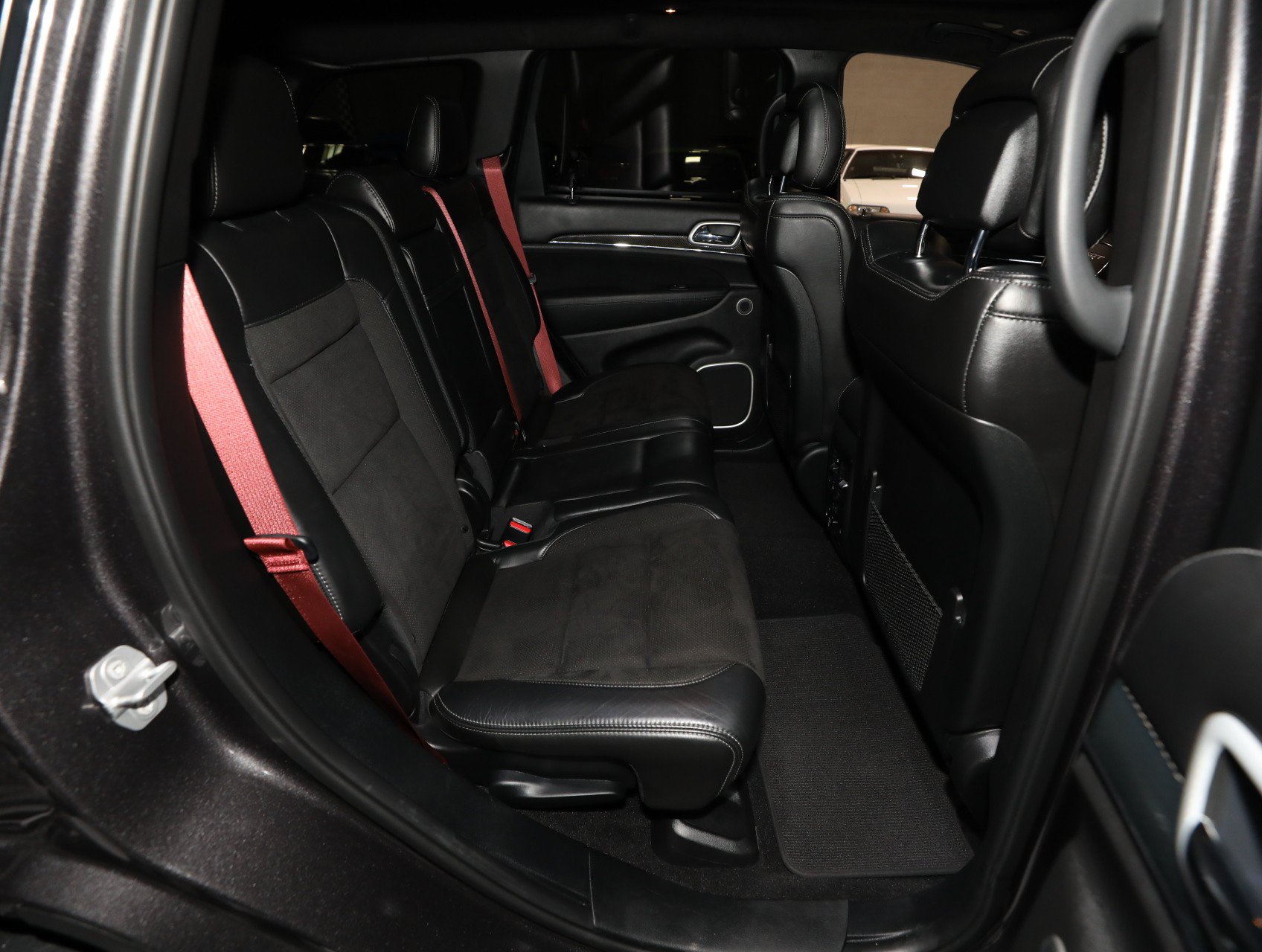 Used 2019 Jeep Grand Cherokee SRT AWD/4WD image 42