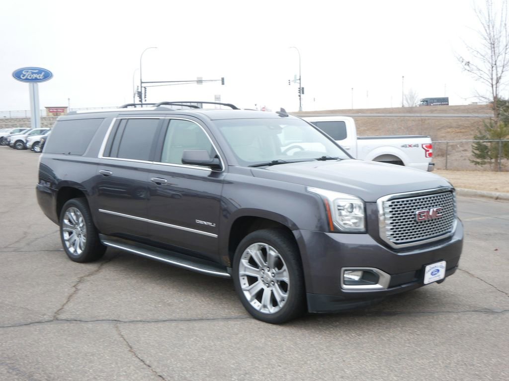 Used 2016 GMC Yukon XL Denali w/ Open Road Package image 3
