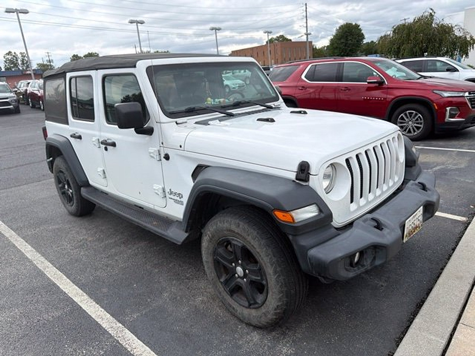 Used 2018 Jeep Wrangler Unlimited Sport S AWD/4WD image 4