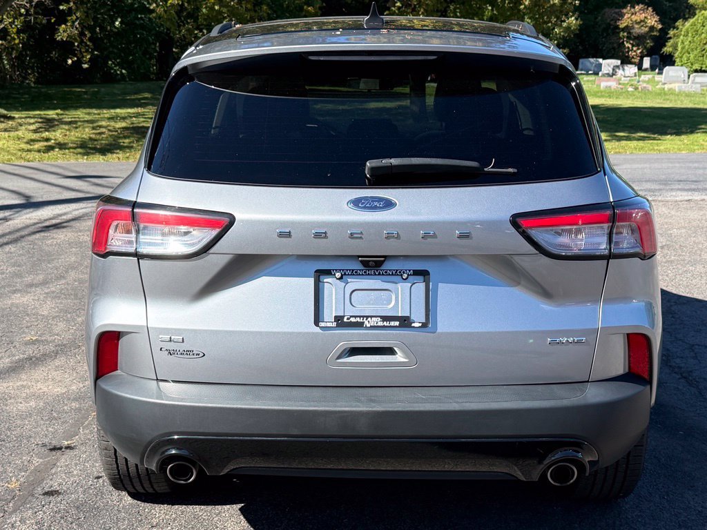 Used 2021 Ford Escape SE w/ SE Sport Appearance Package AWD/4WD image 6