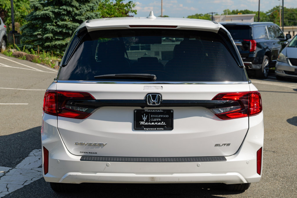 Used 2025 Honda Odyssey Elite image 6