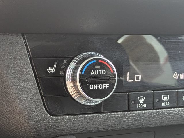 Used 2024 Mitsubishi Outlander SE FWD image 23