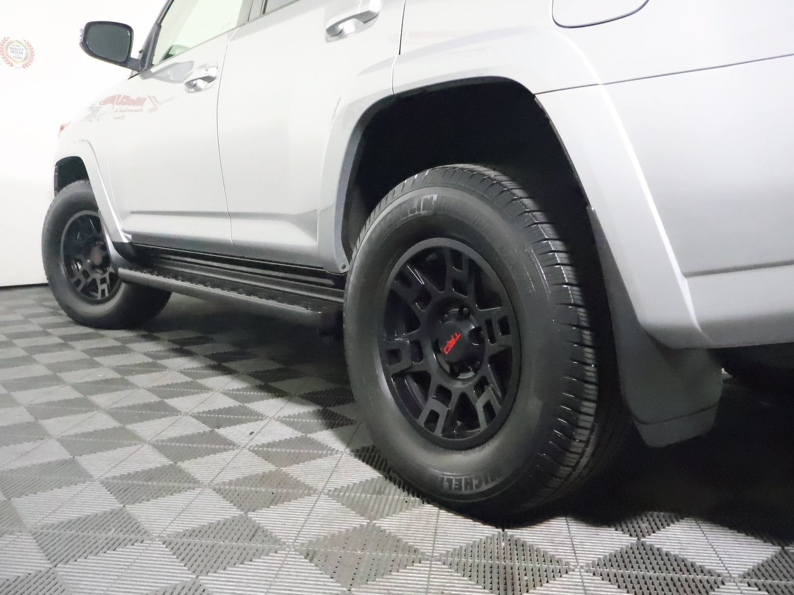 Used 2016 Toyota 4Runner SR5 Premium AWD/4WD image 10