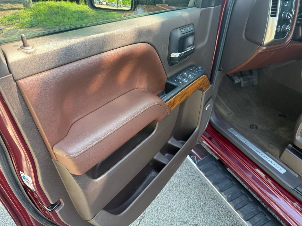 Used 2017 Chevrolet Silverado 3500 High Country w/ Duramax Plus Package AWD/4WD image 12