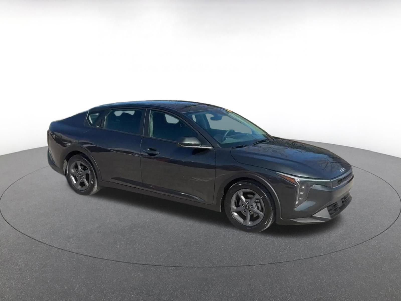 Used 2025 Kia K4 LXS video 2