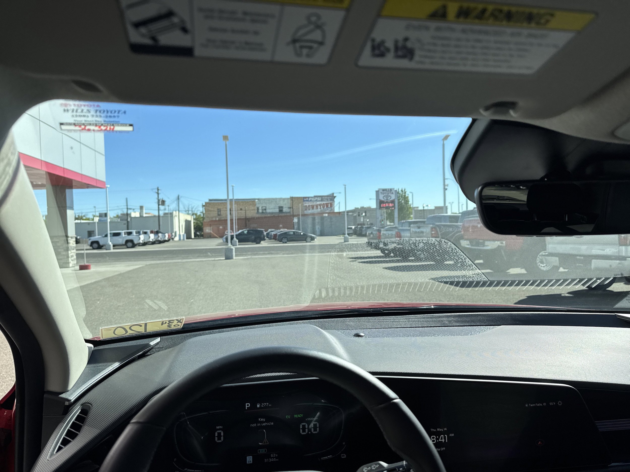 Used 2024 Kia Niro EX Touring FWD image 3