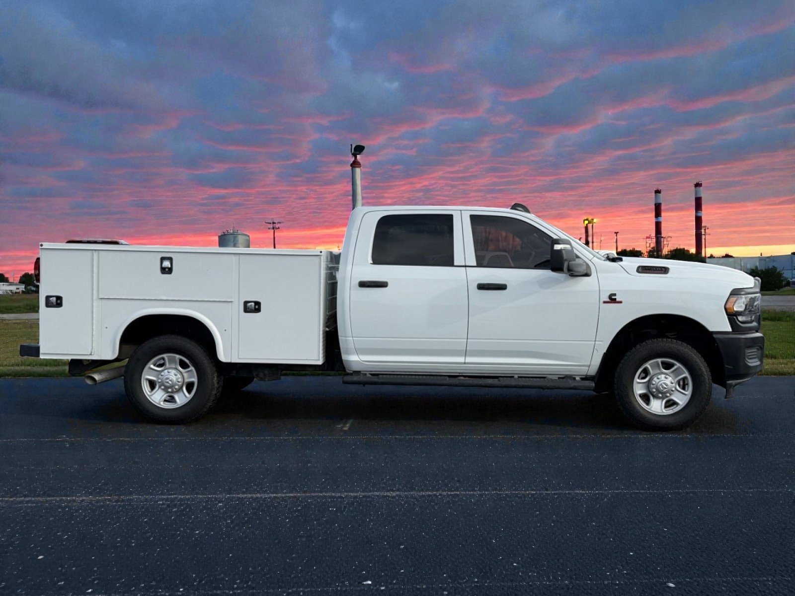 Used 2024 RAM 2500 Tradesman w/ Snow Chief Group image 9