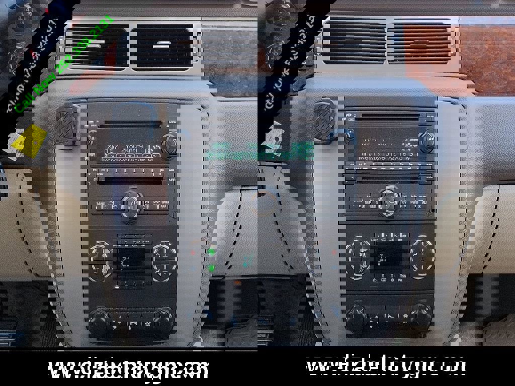 Used 2012 GMC Yukon XL SLT w/ SLT-2 Equipment Package AWD/4WD image 20