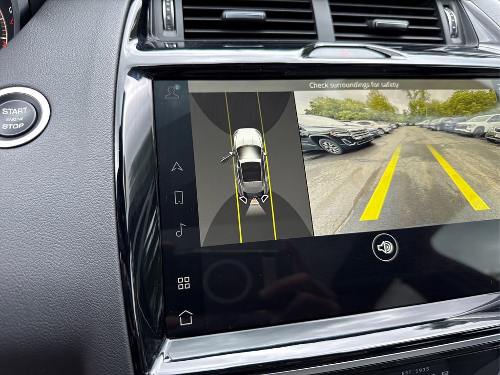 Used 2024 Jaguar E-PACE R-Dynamic SE image 32