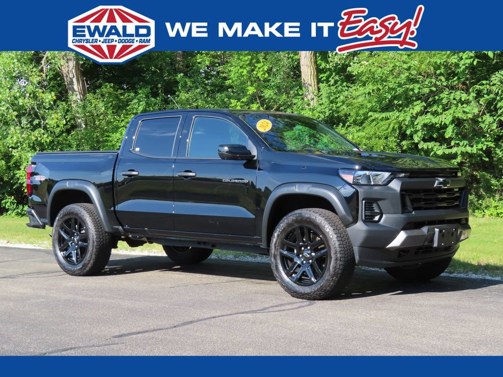 Used 2024 Chevrolet Colorado Trail Boss w/ Technology Package AWD/4WD video 1