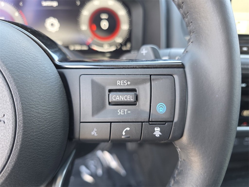 Used 2022 Nissan Rogue Platinum w/ Head-Up Display Package image 29