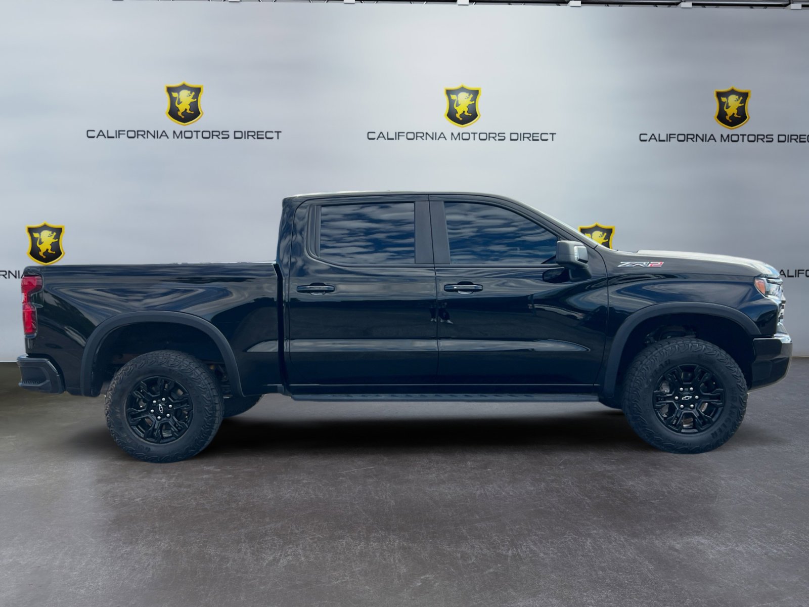 Used 2022 Chevrolet Silverado 1500 ZR2 w/ Technology Package image 6