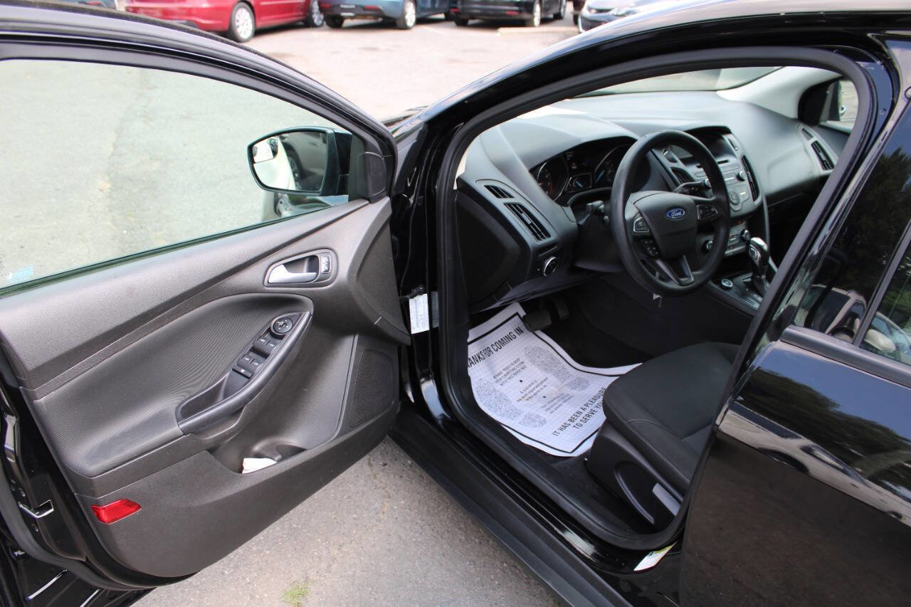 Used 2016 Ford Focus SE image 13