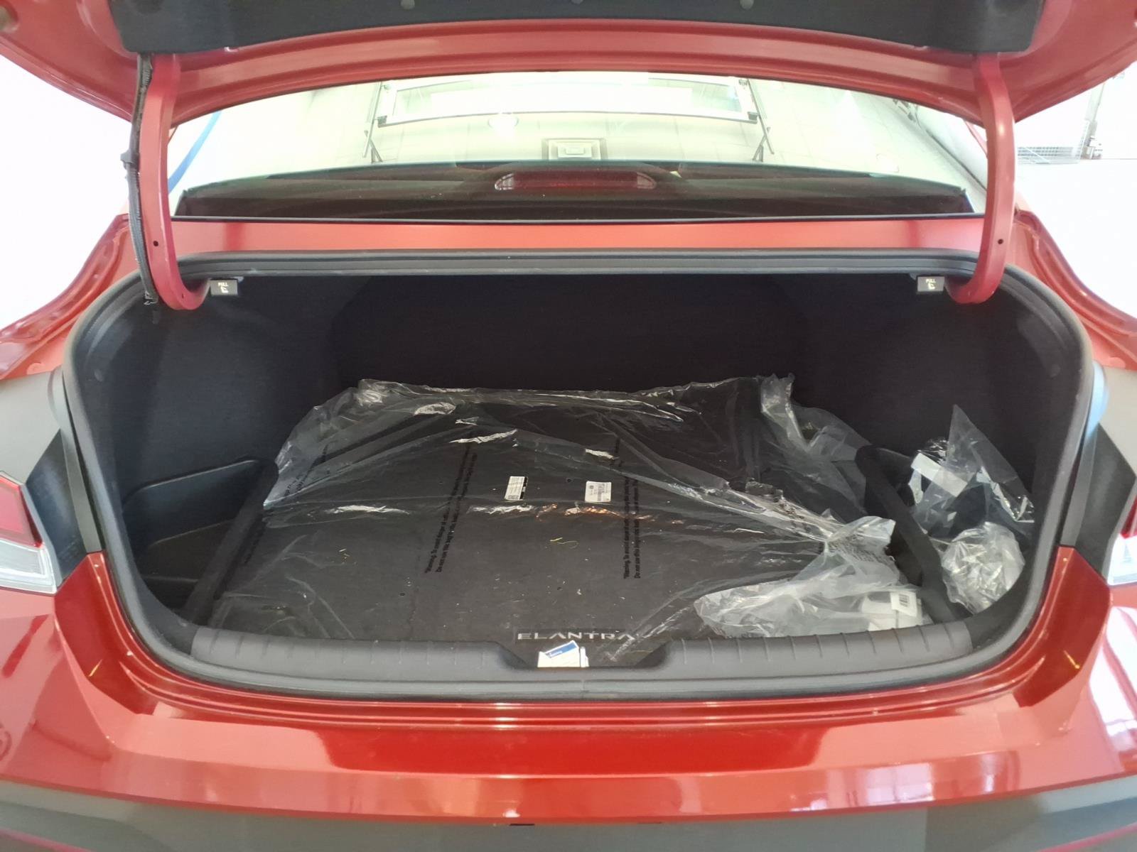 Certified 2026 Hyundai Elantra Sport w/ Cargo Package FWD image 18