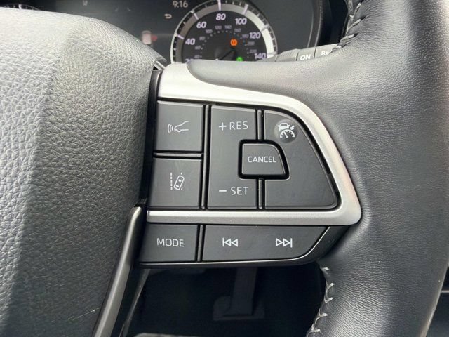 Certified 2025 Toyota Highlander LE FWD image 25