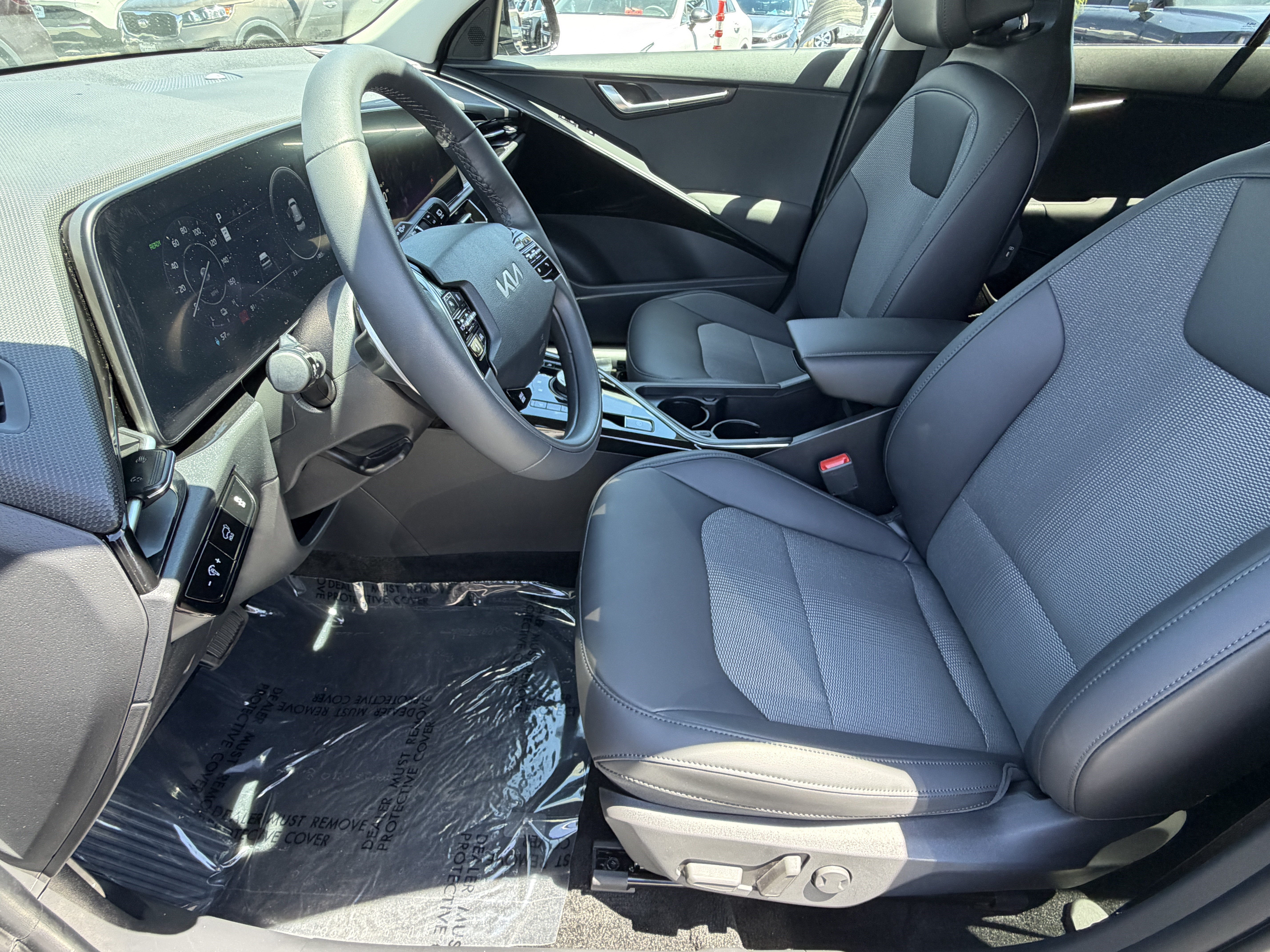 Certified 2026 Kia Niro Wind w/ Wind Preserve Package FWD image 15