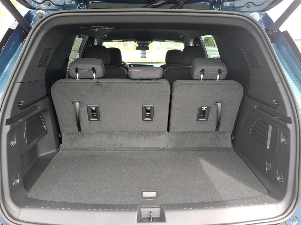 New 2026 Chevrolet Traverse LT FWD image 15