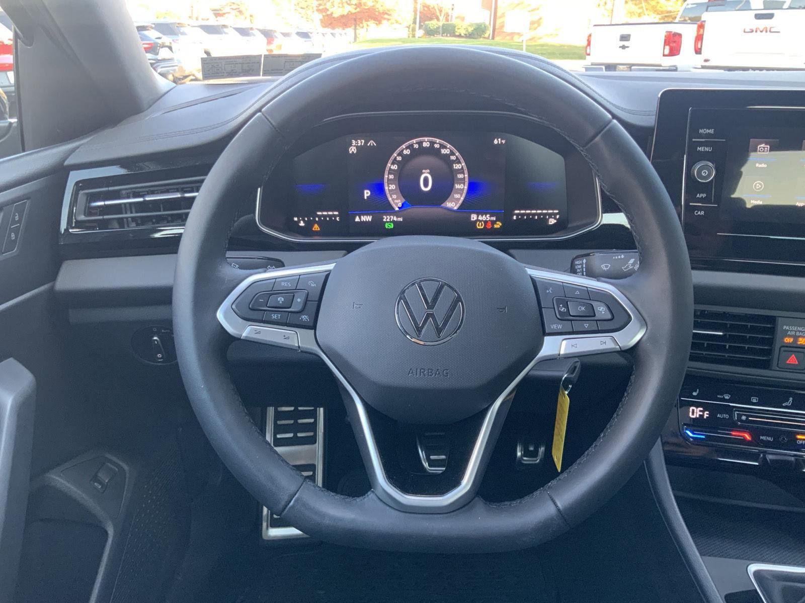 Used 2025 Volkswagen Jetta Sport image 15