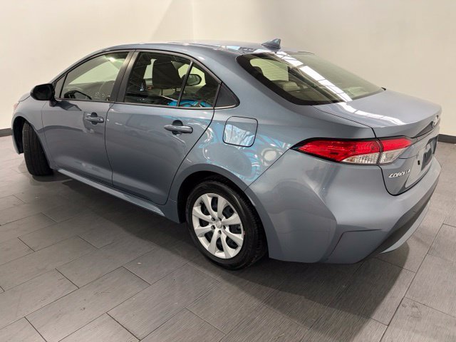 Used 2021 Toyota Corolla LE FWD image 3