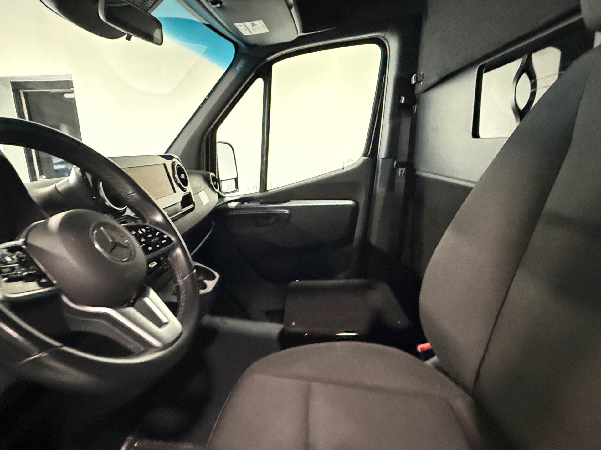 Used 2024 Mercedes-Benz Sprinter 3500 image 50