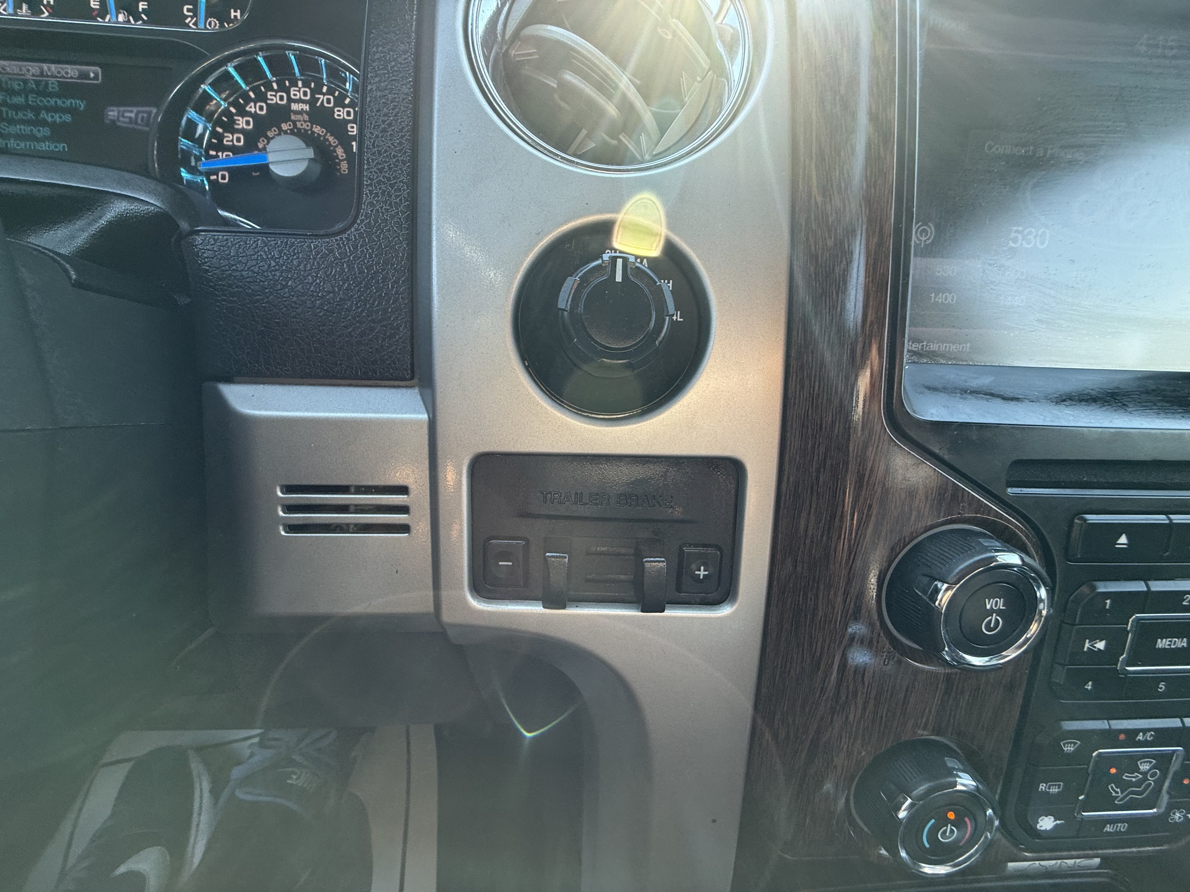 Used 2014 Ford F150 Lariat w/ Equipment Group 501A Mid AWD/4WD image 20