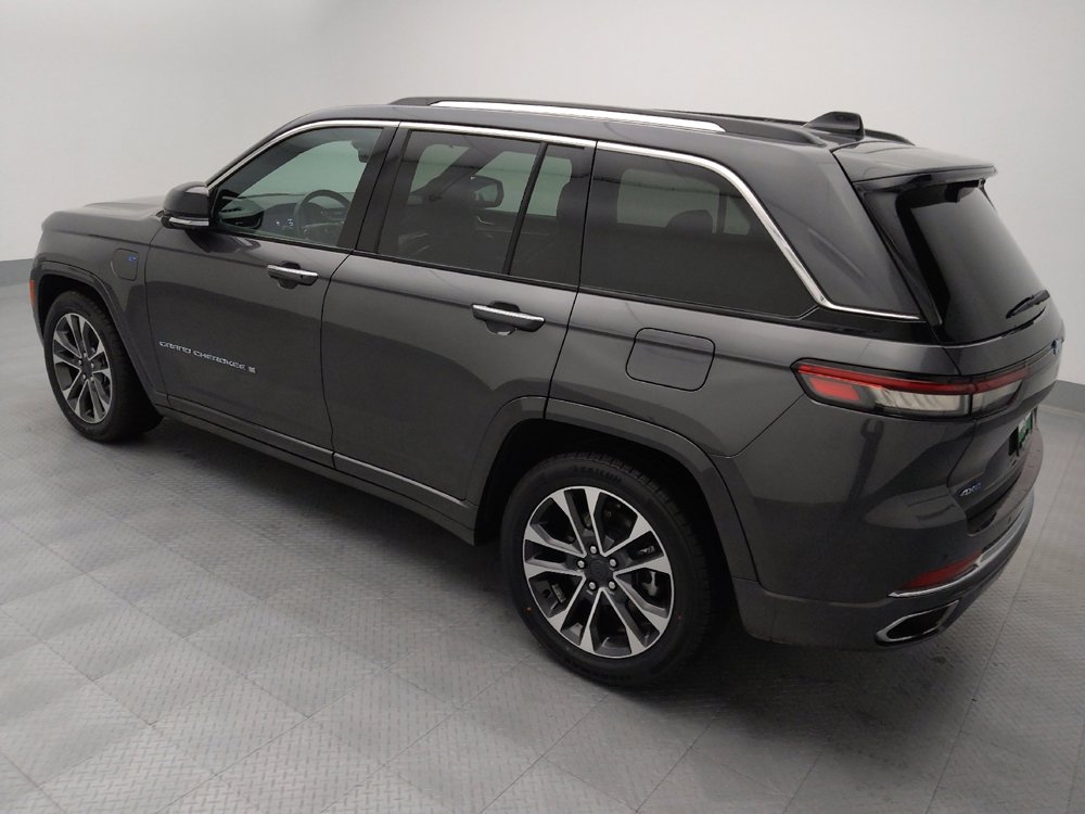 Used 2022 Jeep Grand Cherokee Overland w/ Advanced Protech Group III image 3
