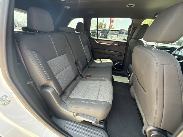 Certified 2025 GMC Acadia Elevation AWD/4WD image 28