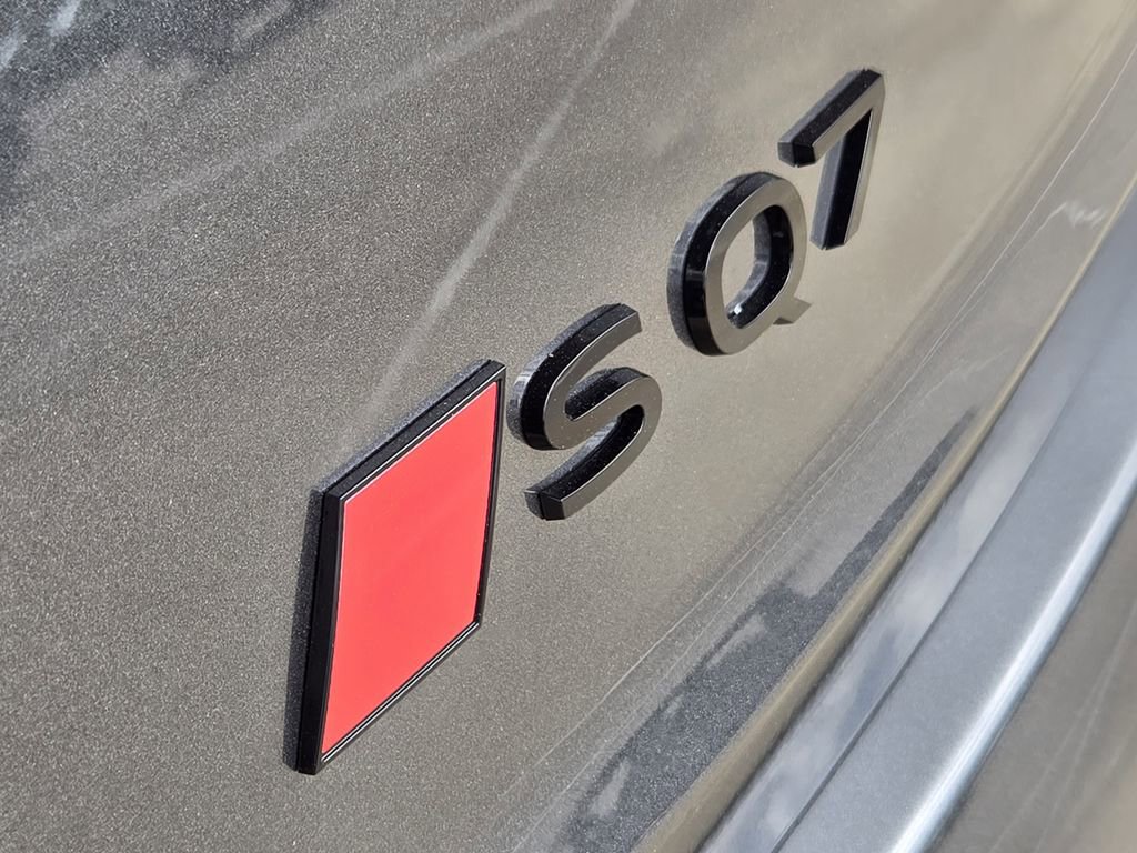 New 2026 Audi SQ7 Premium Plus AWD/4WD image 14