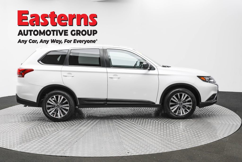 Used 2020 Mitsubishi Outlander ES image 4