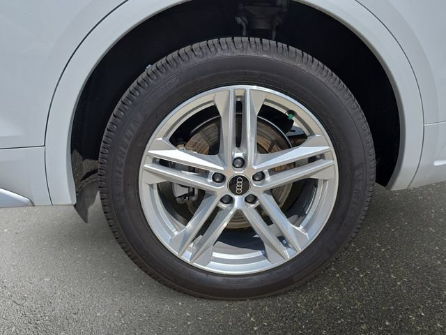 Used 2024 Audi Q5 e Premium w/ Convenience Package AWD/4WD image 37