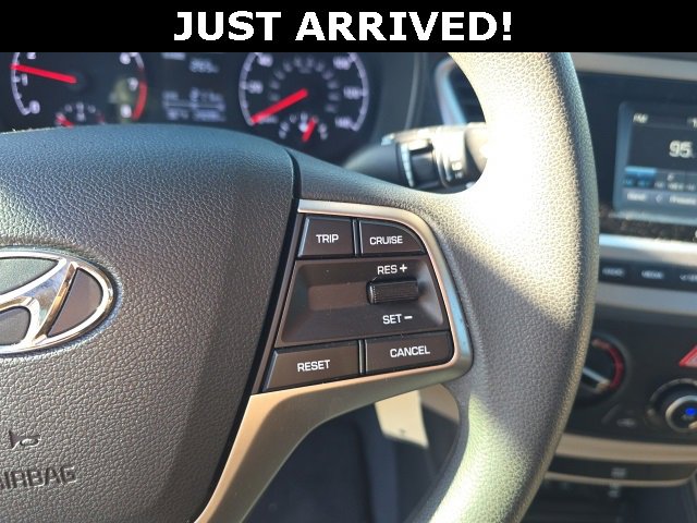 Certified 2022 Hyundai Accent SE image 11