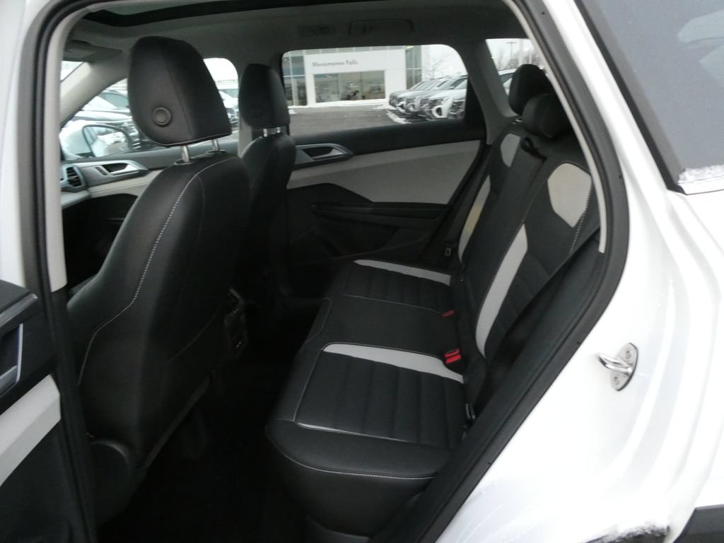New 2026 Volkswagen Taos SEL AWD/4WD image 14