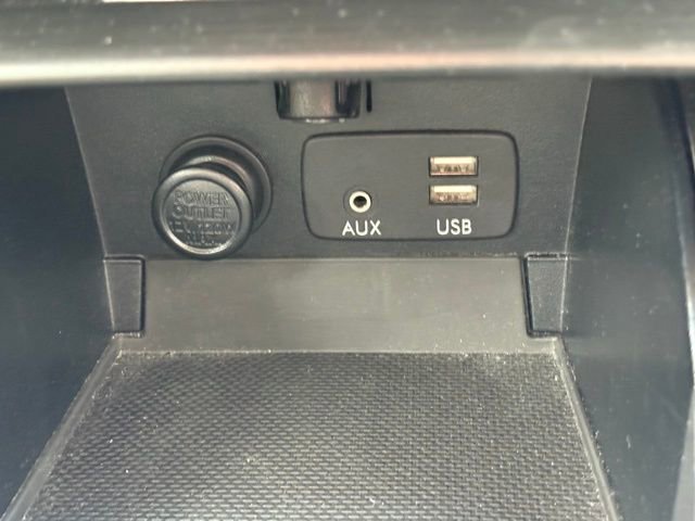 Used 2017 Subaru Legacy 2.5i Premium image 19