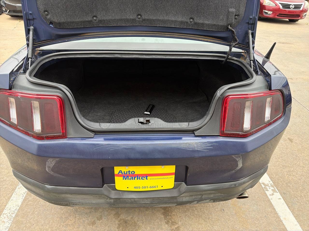 Used 2010 Ford Mustang Coupe RWD image 25
