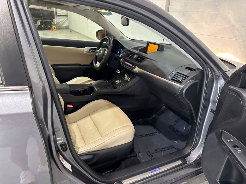 Used 2012 Lexus CT 200h Premium w/ Premium Audio Pkg FWD image 46