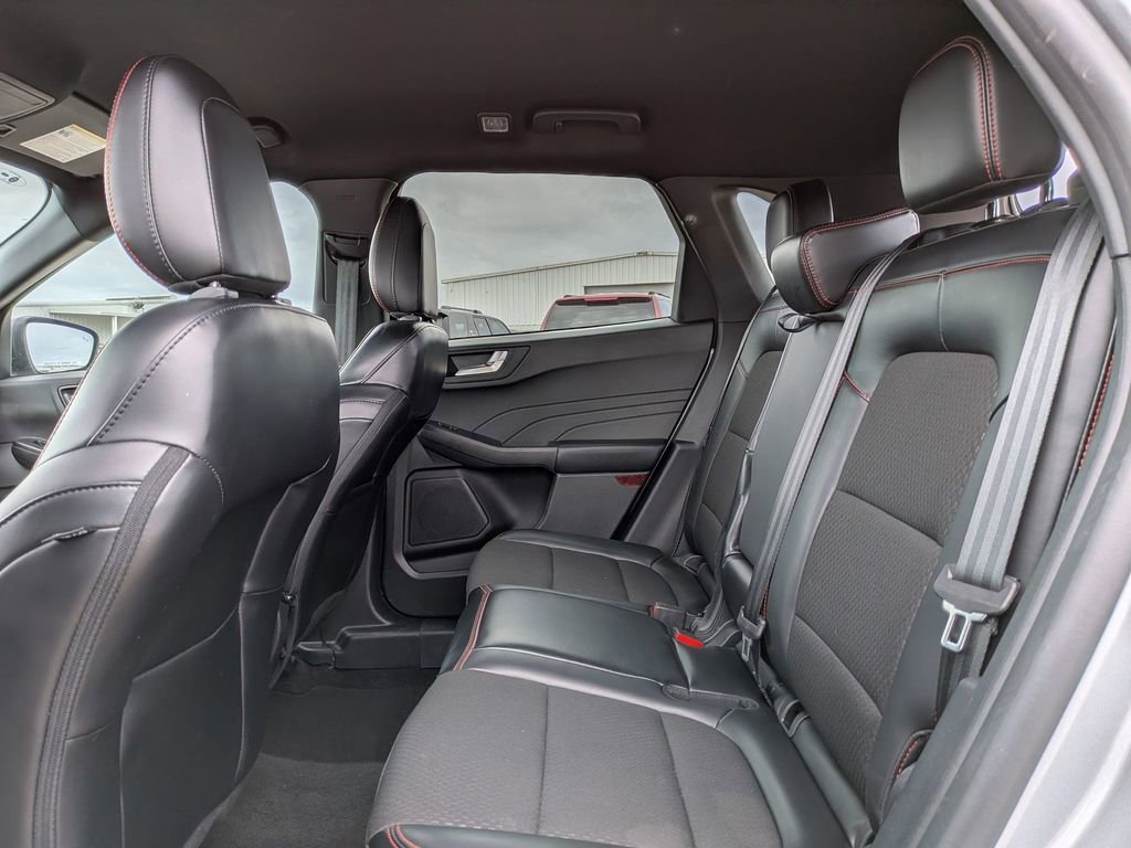 Used 2024 Ford Escape ST-Line image 25