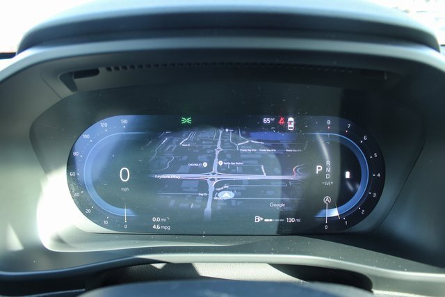 Used 2025 Volvo XC40 B5 Plus image 29