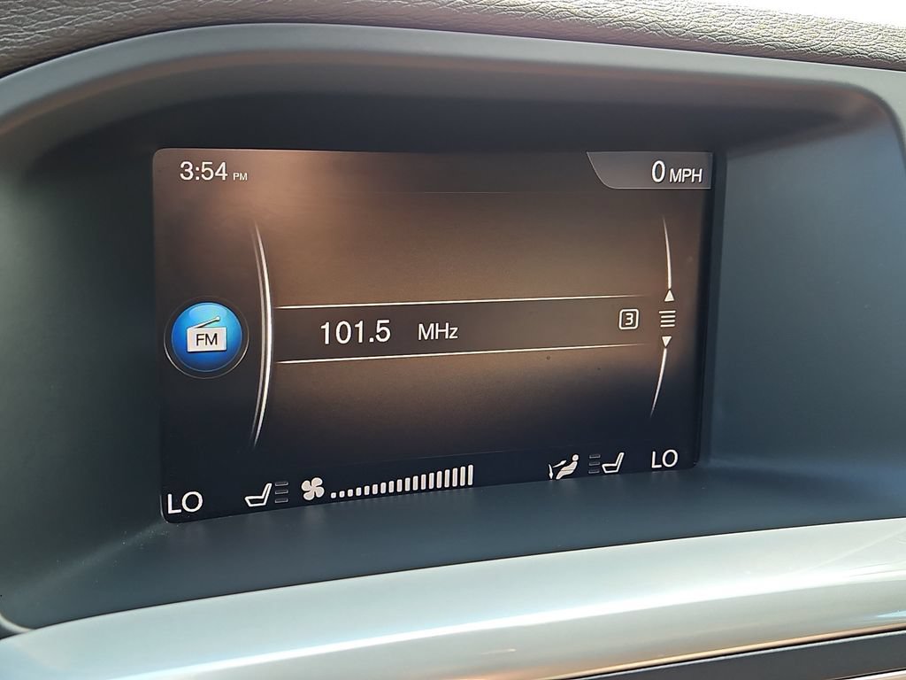 Used 2018 Volvo V60 T5 Cross Country w/ Convenience Package AWD/4WD image 29