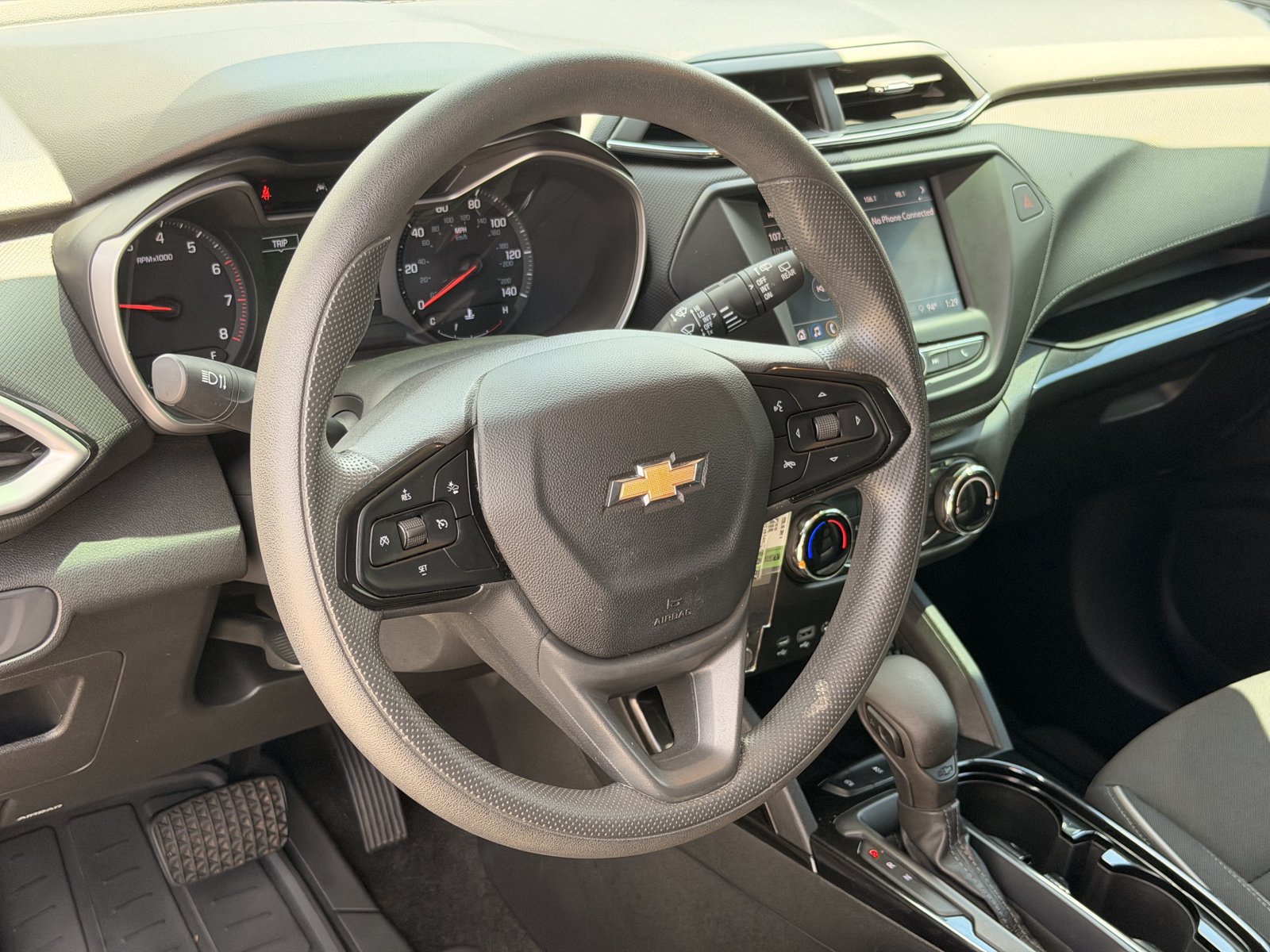 Used 2023 Chevrolet TrailBlazer LS FWD image 17