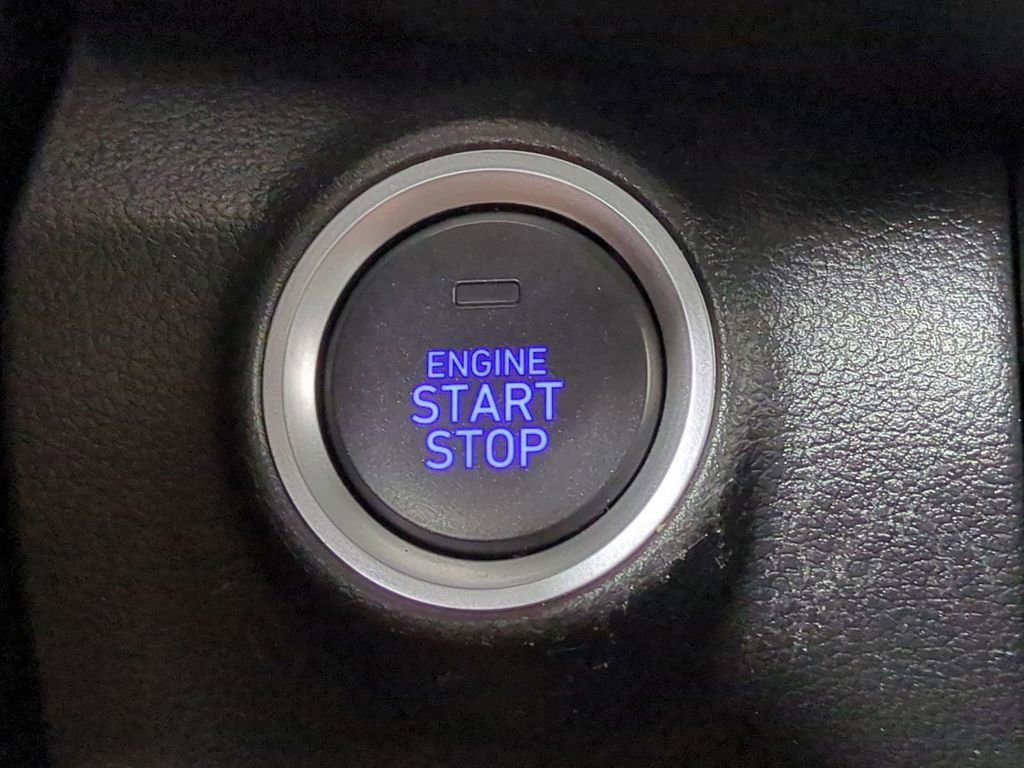 Used 2023 Hyundai Kona SEL FWD image 32