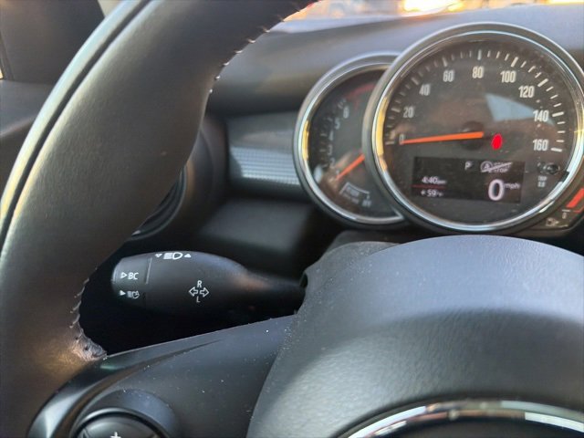 Used 2021 MINI Cooper 4-Door Hardtop w/ Storage Package image 45