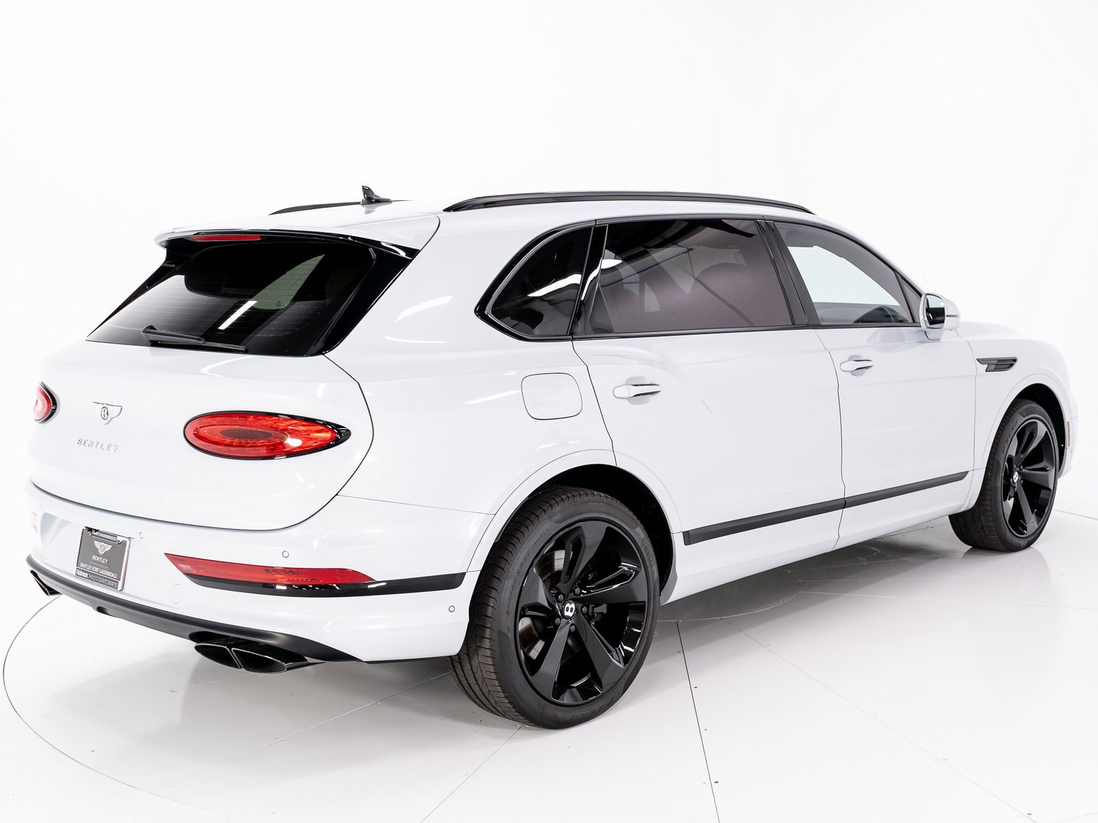 Certified 2023 Bentley Bentayga Extended Wheelbase image 5