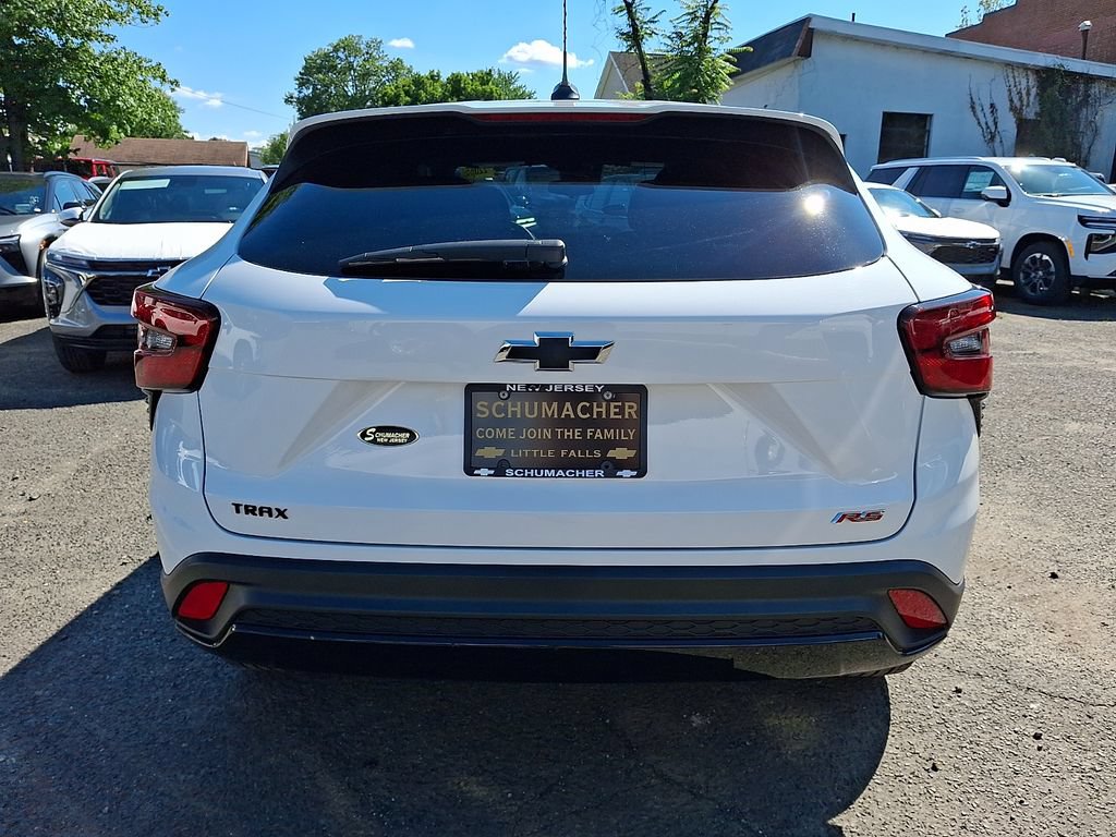 Used 2024 Chevrolet Trax RS FWD image 7
