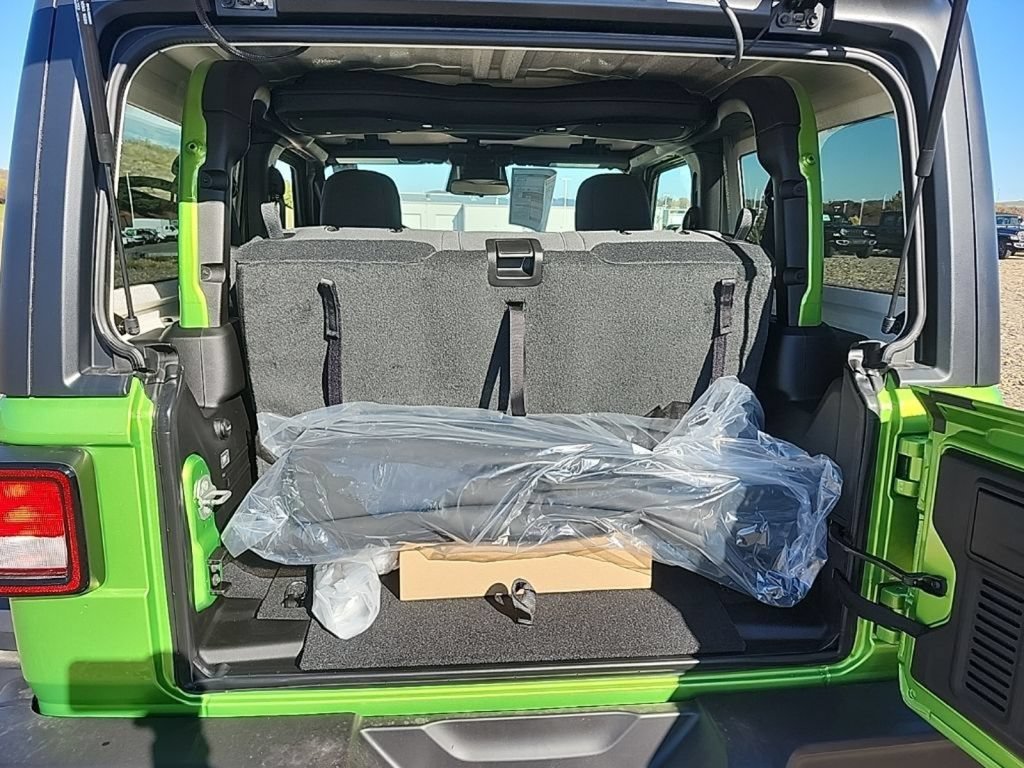 New 2026 Jeep Wrangler Sport AWD/4WD image 15