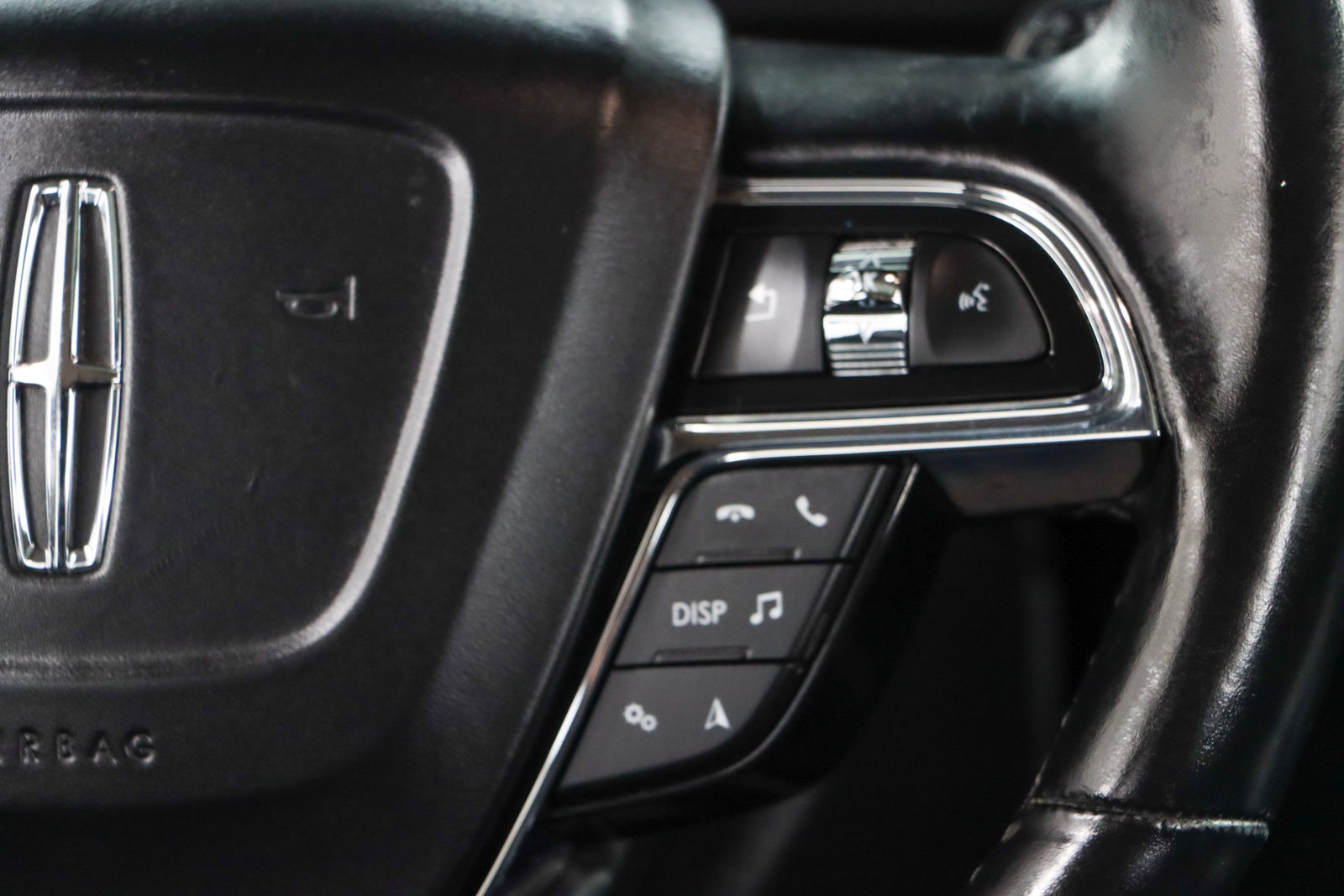 Used 2021 Lincoln Nautilus Reserve w/ Cargo Utility Package AWD/4WD image 14