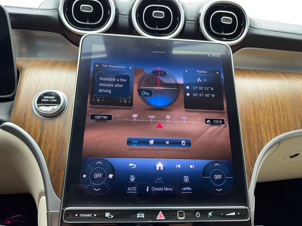 Used 2024 Mercedes-Benz GLC 300 4MATIC image 26