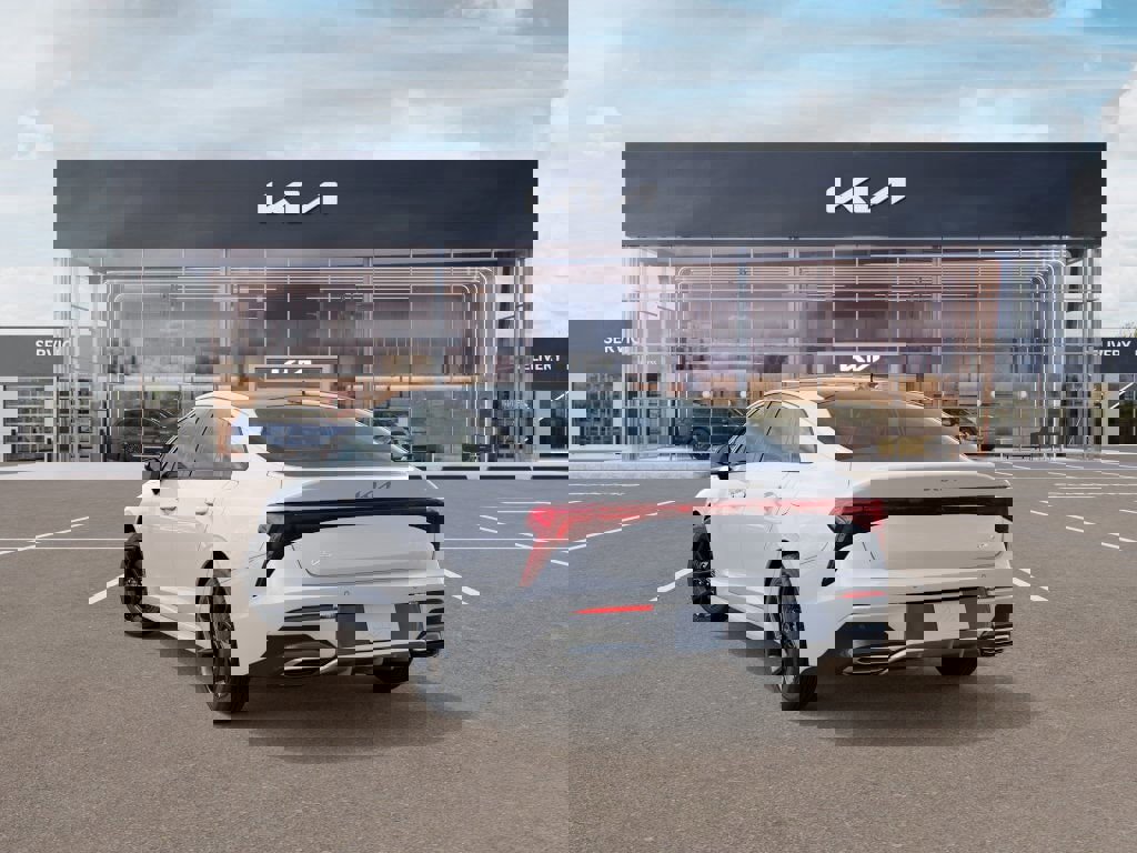 New 2026 Kia K5 GT-Line image 3