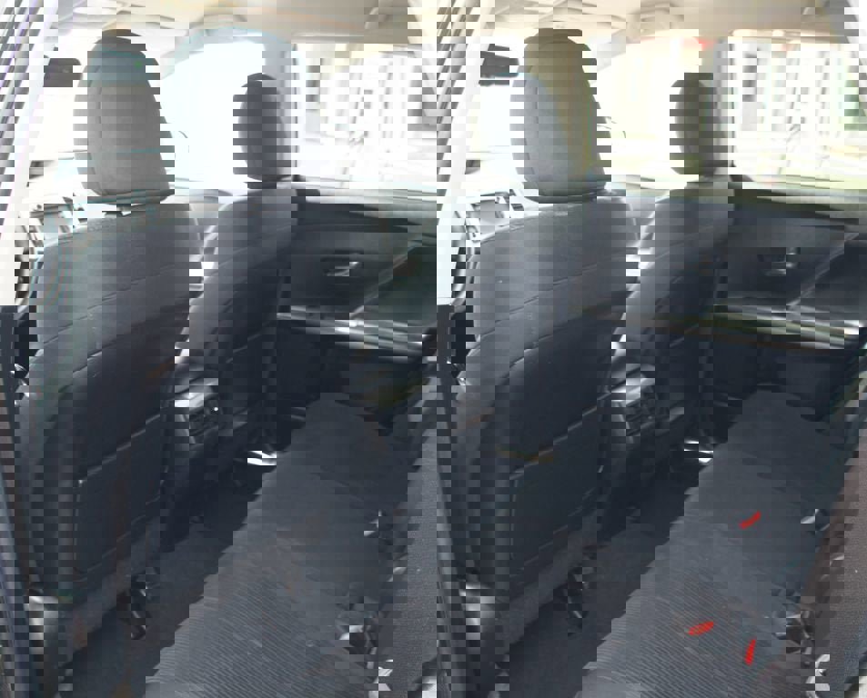 Used 2013 Toyota Venza LE FWD image 10