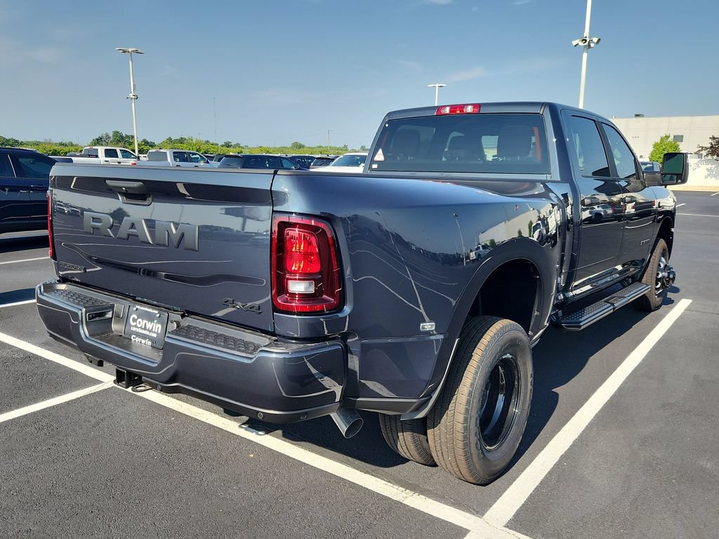 New 2026 RAM 3500 Big Horn AWD/4WD image 8