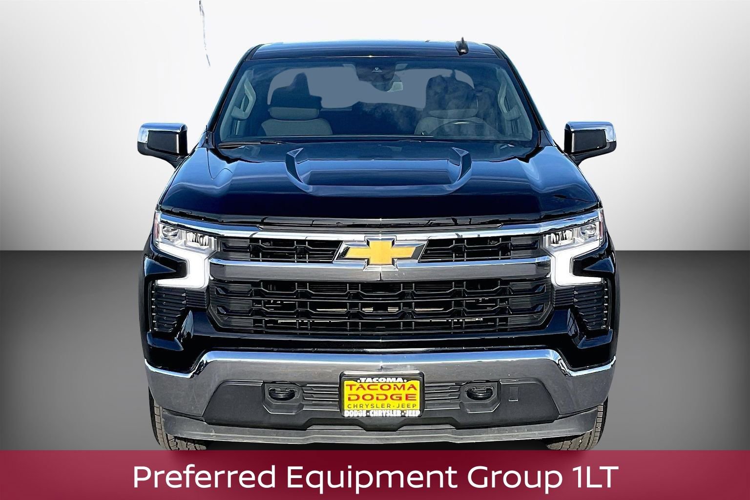 Used 2025 Chevrolet Silverado 1500 LT image 3
